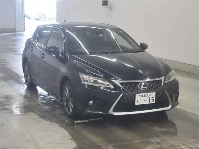 70106 Lexus Ct ZWA10 2012 г. (MIRIVE Aichi)