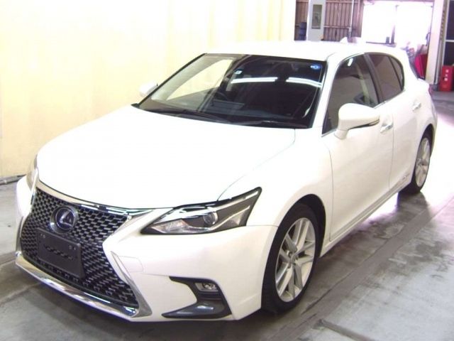 71008 Lexus Ct ZWA10 2018 г. (TAA Tohoku)