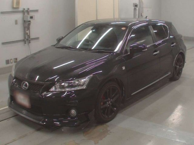 90531 Lexus Ct ZWA10 2012 г. (CAA Tokyo)