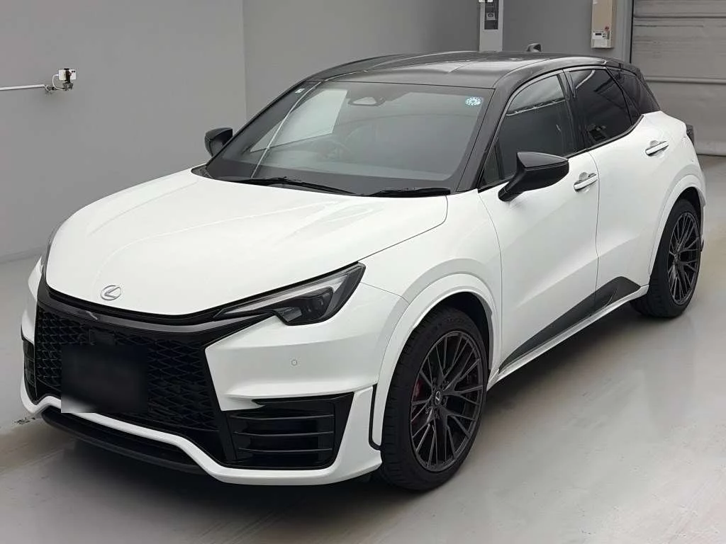 Lexus LBX GAYA16 2025