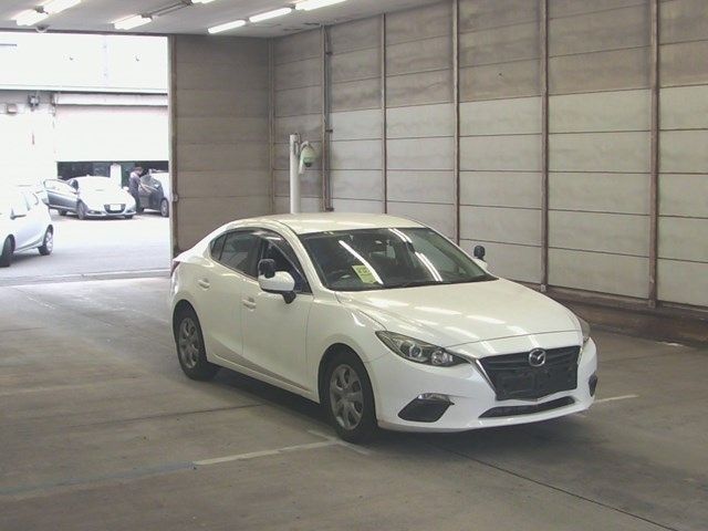 2075 MAZDA AXELA BM6FJ 2015 г. (ARAI Bayside)