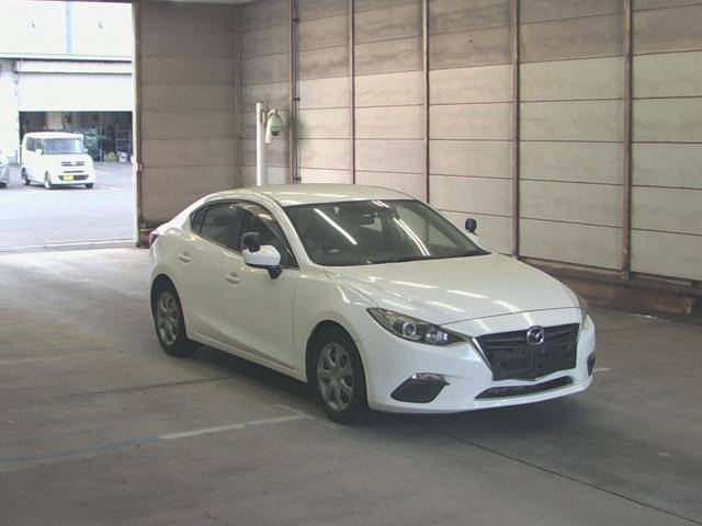 2102 MAZDA AXELA BM6FJ 2015 г. (ARAI Bayside)