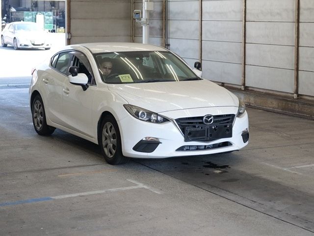 2105 MAZDA AXELA BM6FJ 2015 г. (ARAI Bayside)