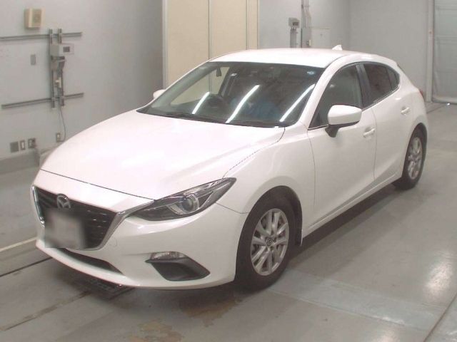 30383 MAZDA AXELA 2015 г. (CAA Tokyo)