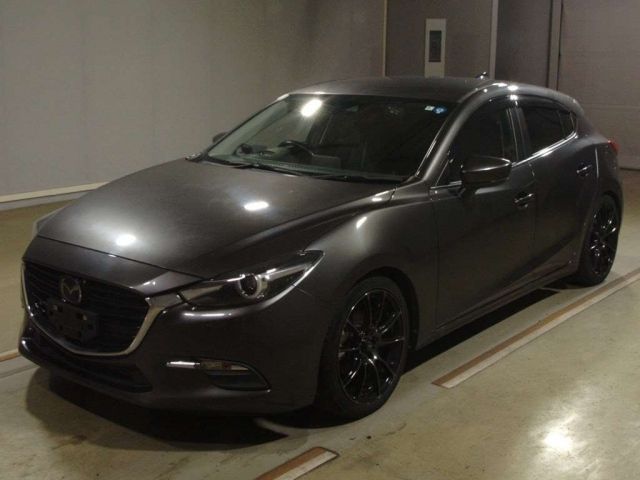 30020 MAZDA AXELA BM2FS 2018 г. (TAA Hyogo)