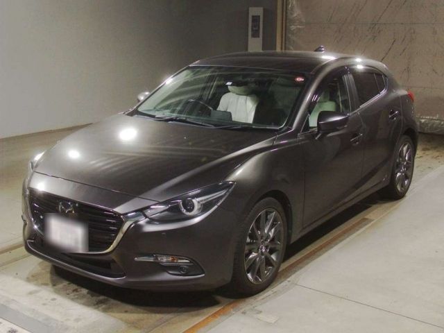 30026 MAZDA AXELA BM5FS 2018 г. (TAA Kinki)