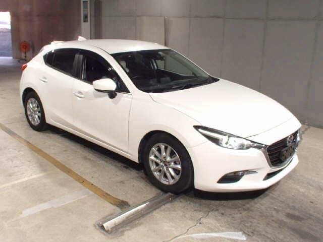 3011 MAZDA AXELA BM5FS 2018 г. (JU Fukuoka)