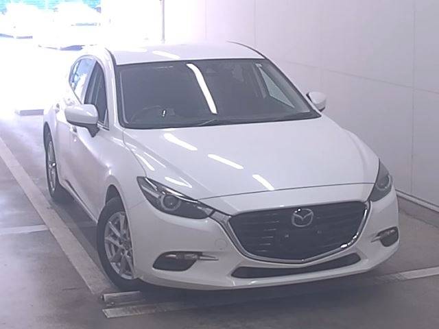 571 MAZDA AXELA BMLFS 2016 г. (NAA Fukuoka)