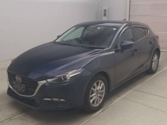 72076 MAZDA AXELA BM5FS 2018 г. (TAA Kantou)