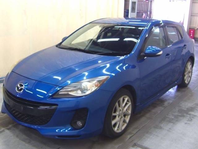 73504 MAZDA AXELA BLFFW 2011 г. (TAA Tohoku)