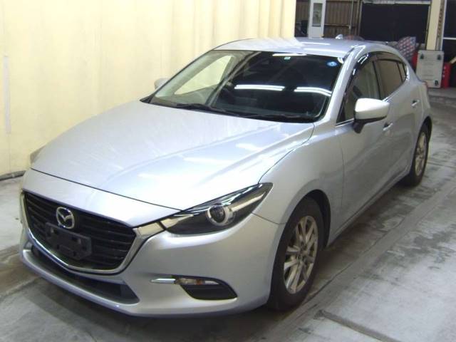 73516 MAZDA AXELA BM5FS 2016 г. (TAA Tohoku)