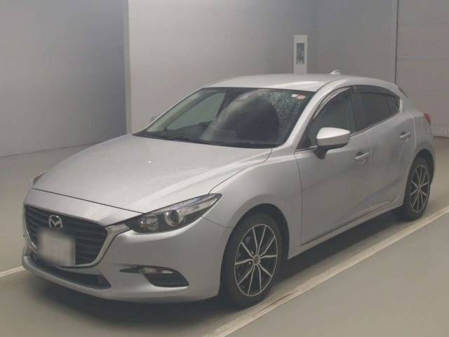 80002 MAZDA AXELA BM5FS 2018 г. (TAA Kantou)