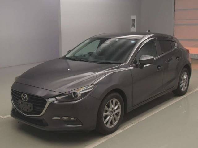 82011 MAZDA AXELA BM5FS 2016 г. (TAA Kantou)