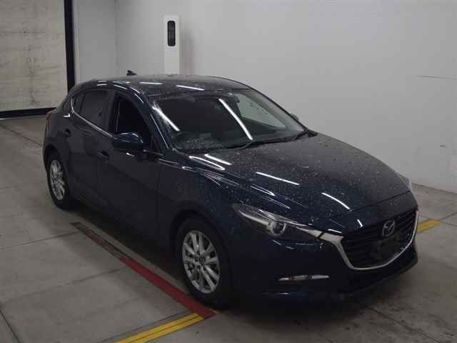 10187 MAZDA AXELA BM5FS 2018 г. (MIRIVE Osaka)