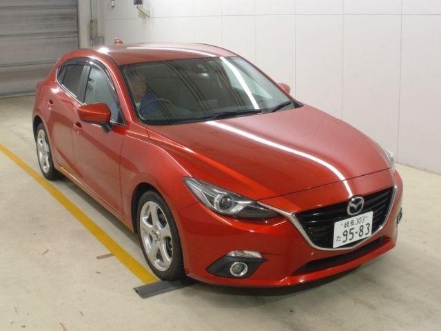 11 MAZDA AXELA BM5FS 2015 г. (NAA Nagoya)