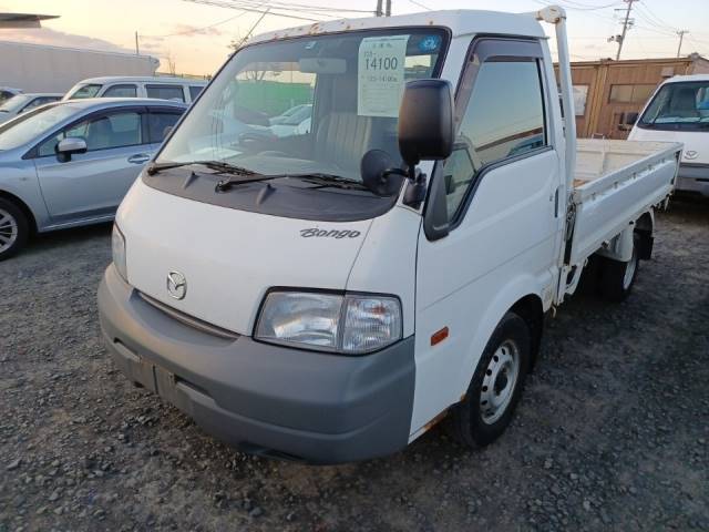 14100 MAZDA BONGO SKP2L 2013 г. (LUM Tokyo Nyusatsu)