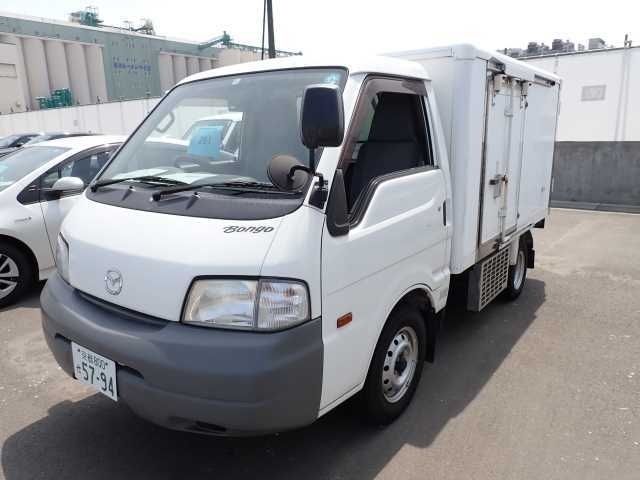 261 MAZDA BONGO 2015 г. (ORIX Kobe Nyusatsu)