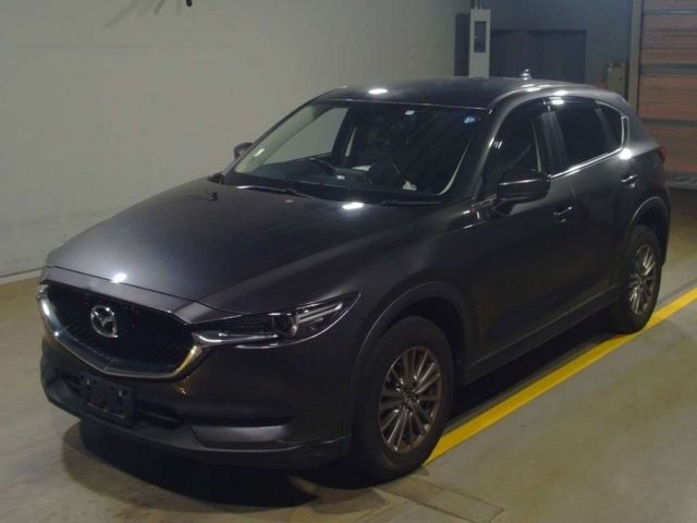 12450 MAZDA CX-5 KF2P 2018 г. (TAA Yokohama)