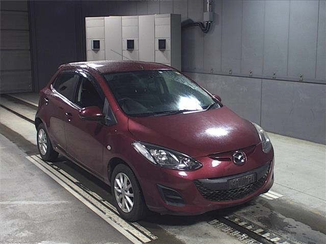 10042 MAZDA DEMIO DE3FS 2012 г. (JU Gifu)