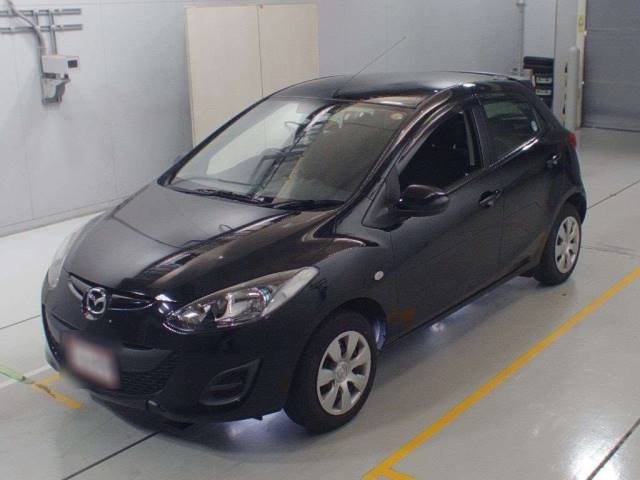 10158 MAZDA DEMIO DEJFS 2013 г. (CAA Chubu)