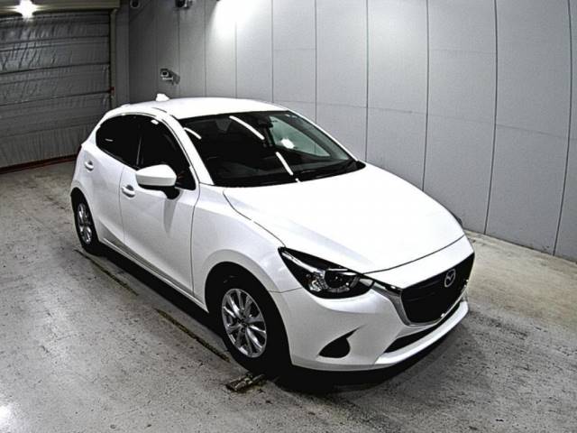 1033 MAZDA DEMIO DJLFS 2018 г. (LAA Okayama)