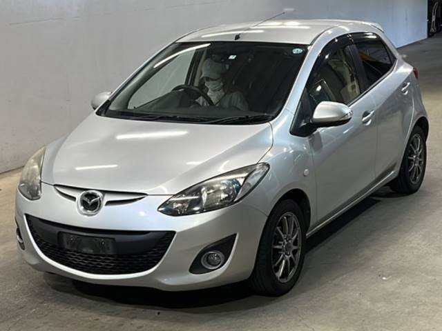 1046 MAZDA DEMIO DEJFS 2011 г. (KCAA Fukuoka)