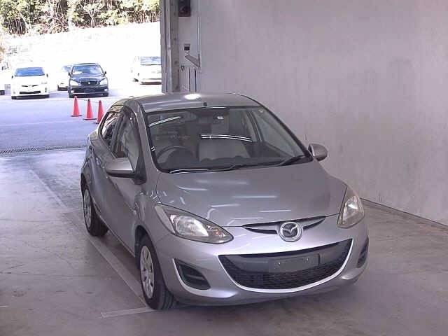 1052 MAZDA DEMIO DE3FS 2011 г. (JU Okinawa)