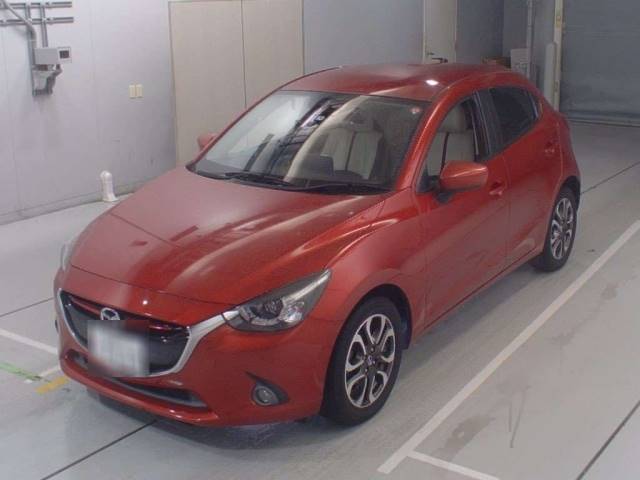 11042 MAZDA DEMIO DJ5FS 2015 г. (CAA Chubu)