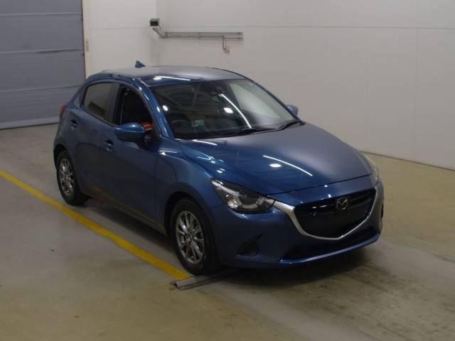 119 MAZDA DEMIO DJ3FS 2017 г. (NAA Tokyo)