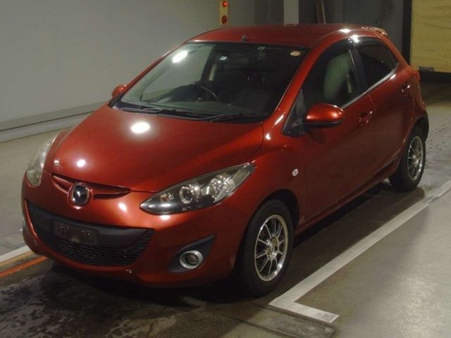 47 MAZDA DEMIO 2014 г. (TAA Hiroshima)