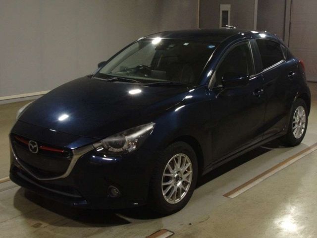 30011 MAZDA DEMIO DJ5FS 2015 г. (TAA Hyogo)