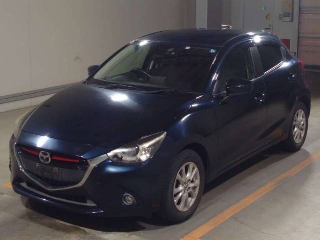 30026 MAZDA DEMIO DJ5FS 2014 г. (TAA Minami Kyushu)