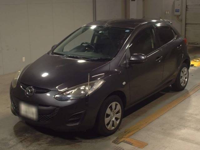 4093 MAZDA DEMIO DE3FS 2013 г. (TAA Kyushu)