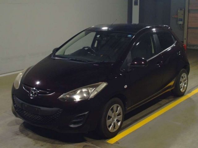 4180 MAZDA DEMIO DE3FS 2014 г. (TAA Yokohama)