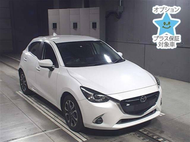 5814 MAZDA DEMIO DJ5FS 2016 г. (JU Gifu)