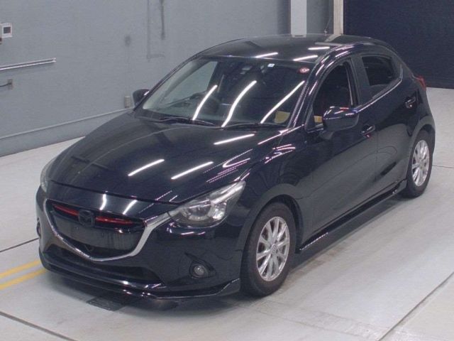 30028 MAZDA DEMIO 2015 г. (CAA Gifu)