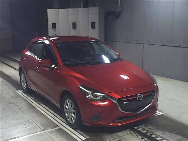 6015 MAZDA DEMIO DJ5FS 2015 г. (JU Gifu)