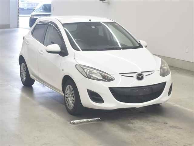 60171 MAZDA DEMIO DE3FS 2014 г. (MIRIVE Aichi)