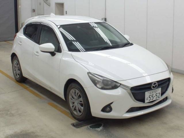 7013 MAZDA DEMIO DJ3FS 2016 г. (NAA Osaka)