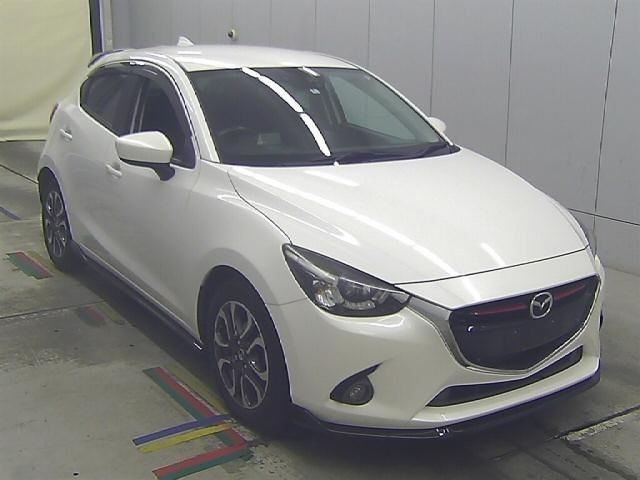 70163 MAZDA DEMIO DJ5FS 2016 г. (Honda Kansai)