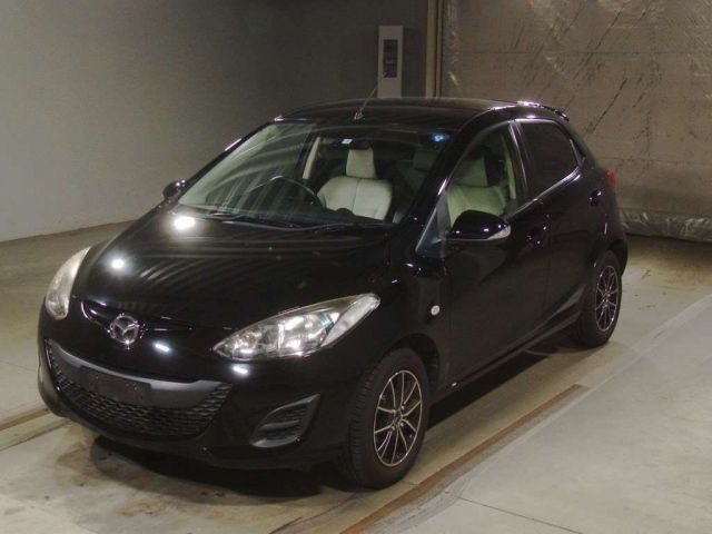 7318 MAZDA DEMIO DEJFS 2011 г. (TAA Kinki)