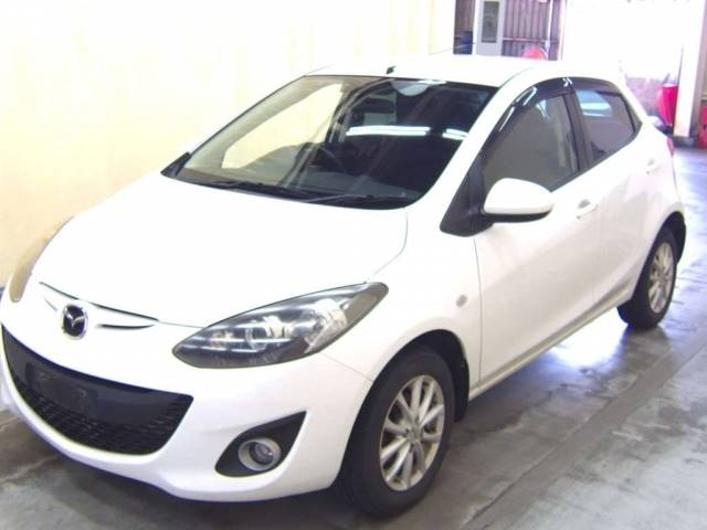 73702 MAZDA DEMIO DE3FS 2012 г. (TAA Tohoku)