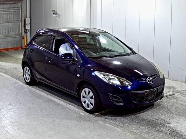 8004 MAZDA DEMIO DE3FS 2013 г. (LAA Shikoku)