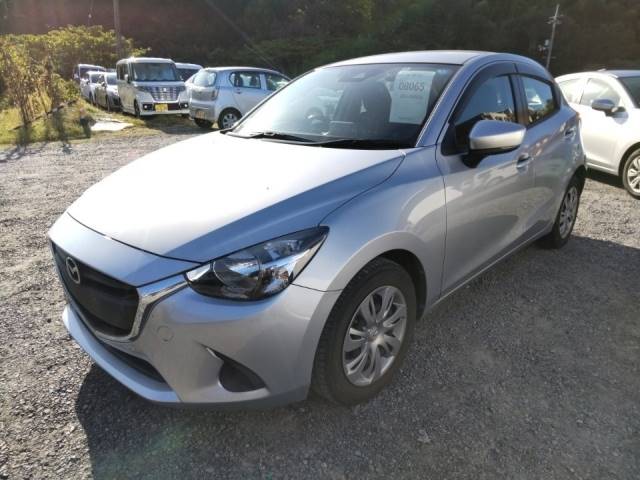 8065 MAZDA DEMIO DJLFS 2018 г. (LUM Kobe Nyusatsu)