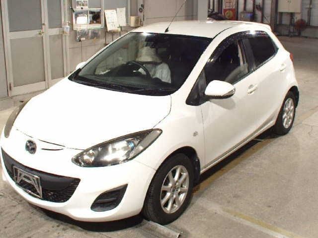 8357 MAZDA DEMIO DEJFS 2012 г. (JU Fukuoka)