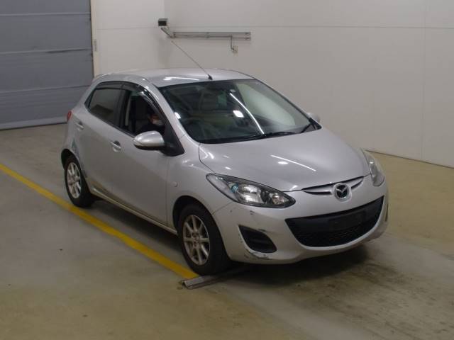 8578 MAZDA DEMIO DEJFS 2011 г. (NAA Tokyo)