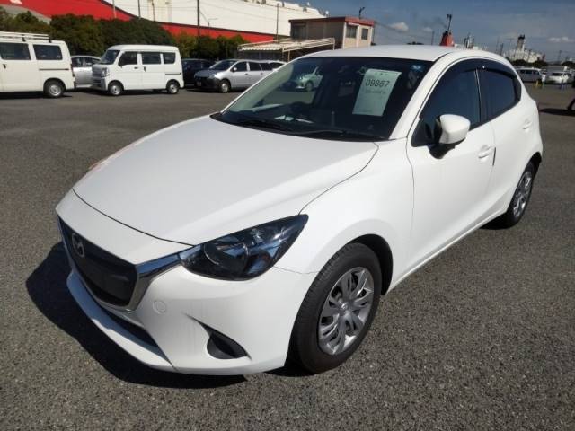 9867 MAZDA DEMIO DJ3FS 2016 г. (LUM Kobe Nyusatsu)