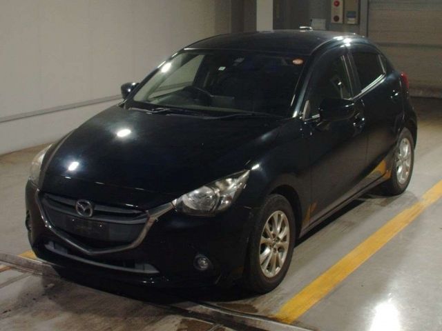 4356 MAZDA DEMIO 2014 г. (TAA Shikoku)