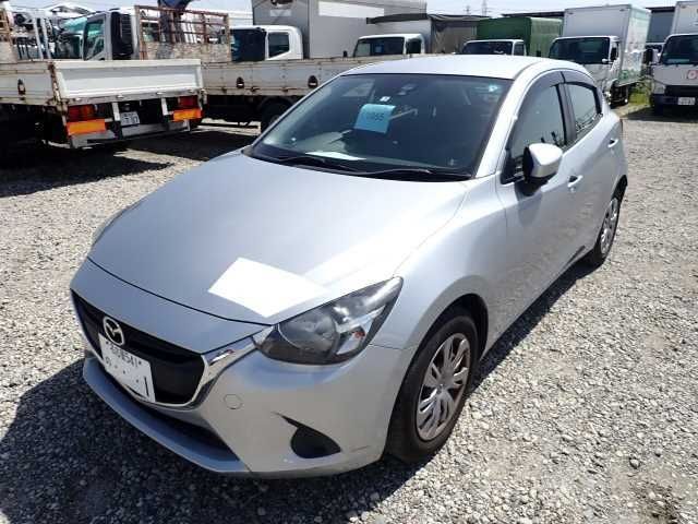 1055 MAZDA DEMIO 2017 г. (ORIX Kobe Nyusatsu)