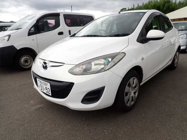 135 MAZDA DEMIO 2012 г. (ORIX Fukuoka Nyusatsu)